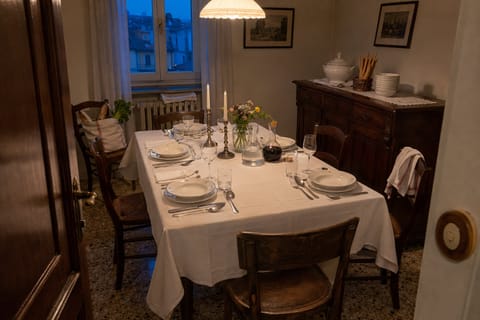The Dinner Table, a past case